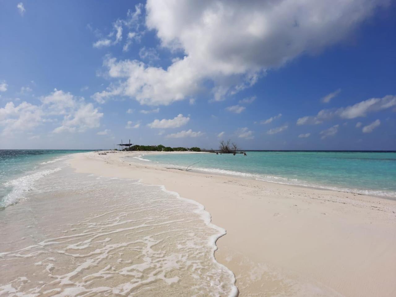 Asia Inn Maldives Hangnaameedhoo Exteriör bild